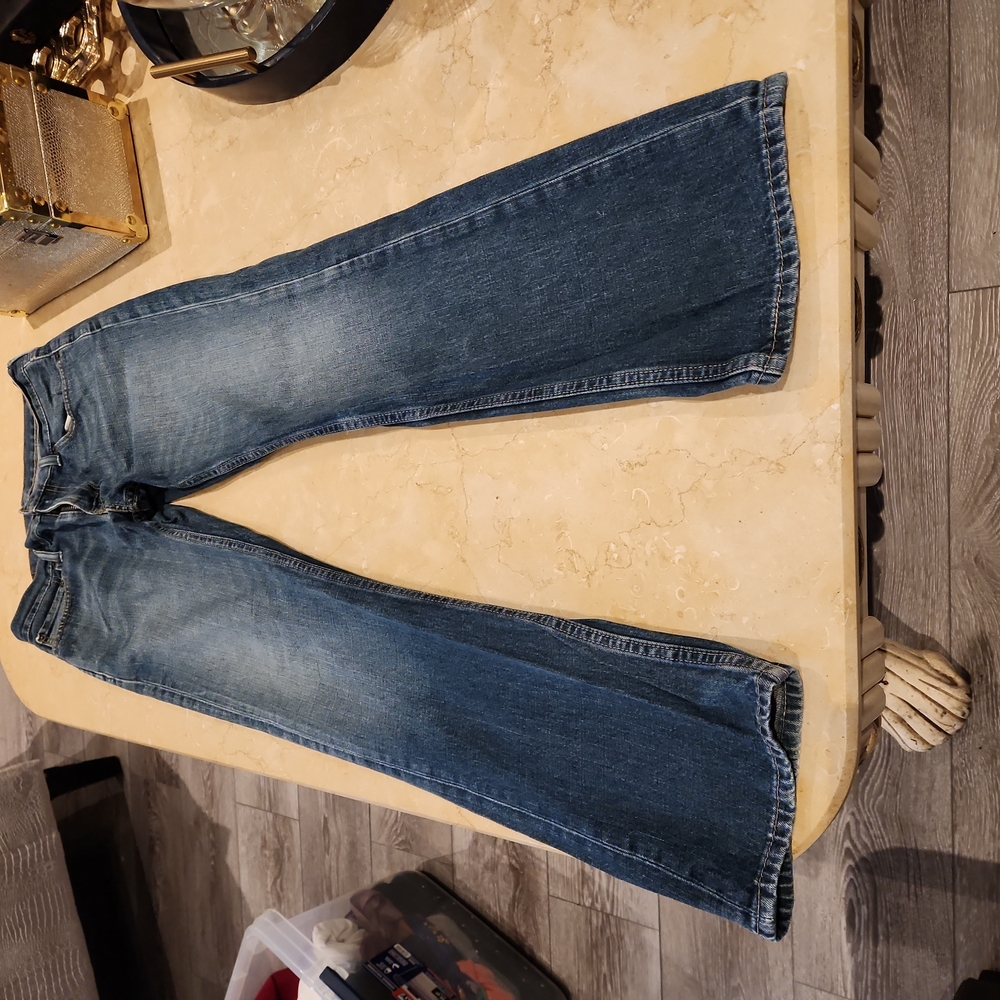 Levi's women jeans